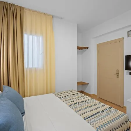 Costa Viva מלון *