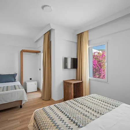 Costa Viva בודרום